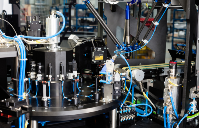 Automatisierte Fertigungslösung – esmo automation Montageanlage